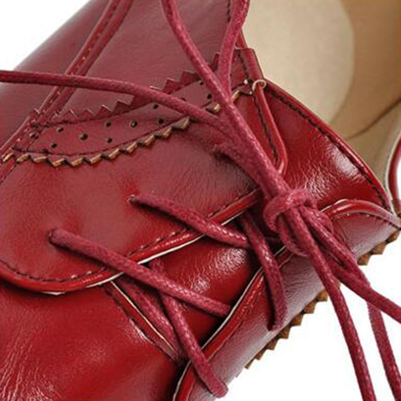 Vintage Style Lace Up Brogue Heels